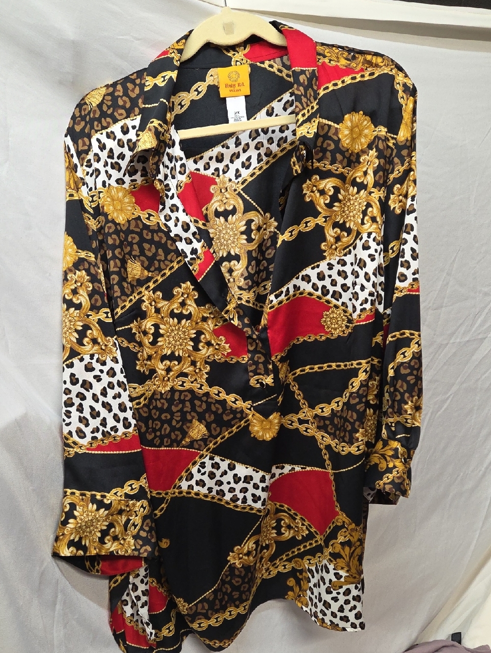 Women's Ruby Rd. Black Red Gold Baroque Chain Print Blouse 2X